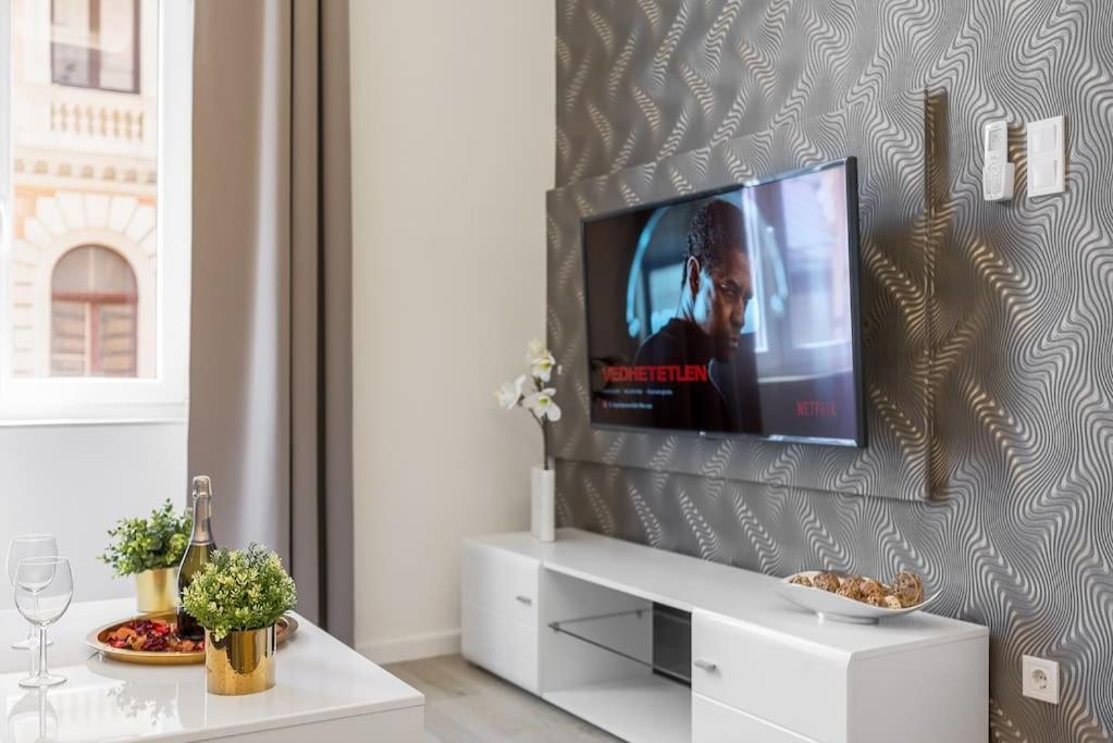 Deluxe Retreat - Free Parking Apartmán