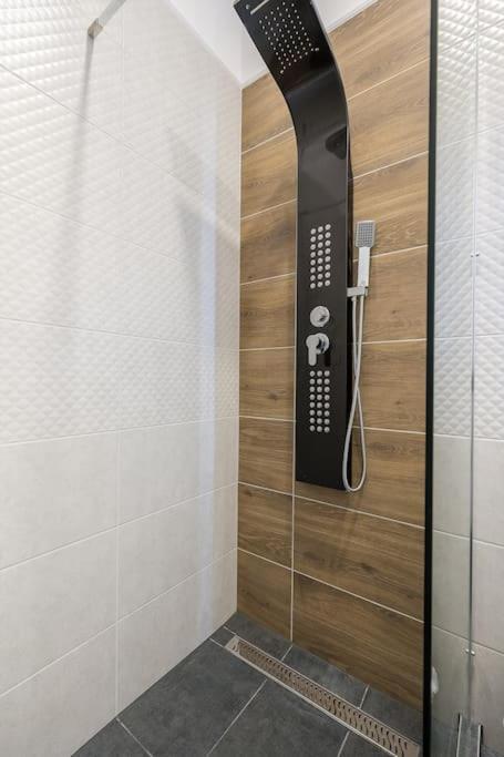 Deluxe Retreat - Free Parking Apartmán *